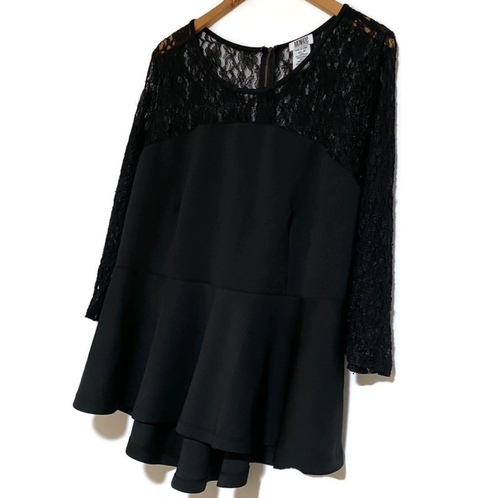 MONROE AND MAINE BLACK LACE PEPLUM TOP SIZE 1X